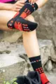 COMPRESSPORT čarape klasične - HIKING - crvena/crna