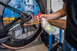 CYCLON BIKE CARE odmašćivač - BRAKE CLEANER 500 ml