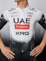 PISSEI dres kratkih rukava - UAE TEAM EMIRATES 2025 REPLICA - bijela/crna